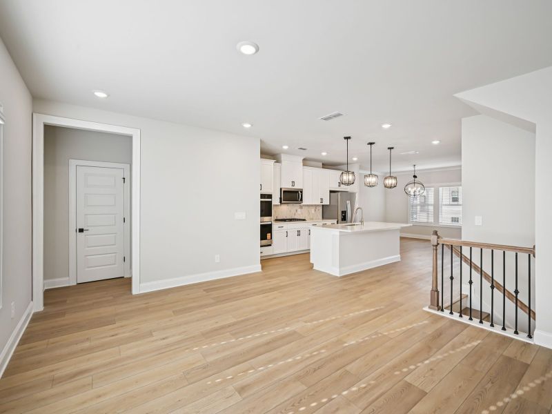 Spacious, unfurnished interior of a new home in Martin Springs - Highland Series, Lawrenceville (Image 14).
