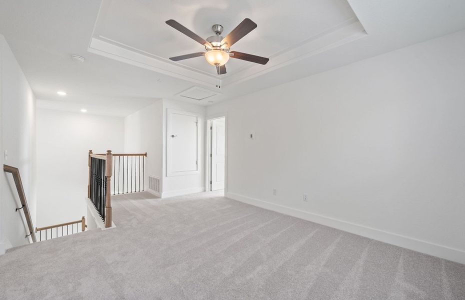 Spacious, unfurnished interior of a new home in Crosswinds, Kyle (Image 45).