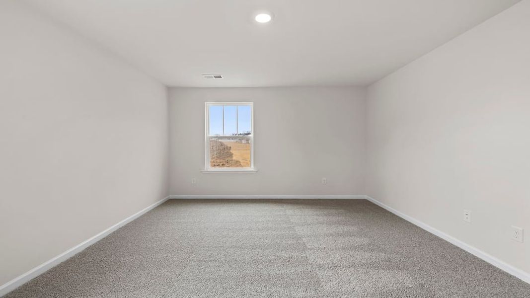 Spacious, unfurnished interior of a new home in Cedar Gap, Fountain Inn (Image 30).