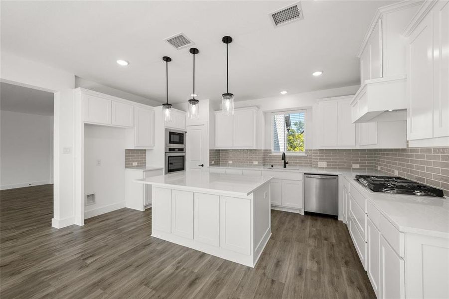 2817 White Plains Kitchen2