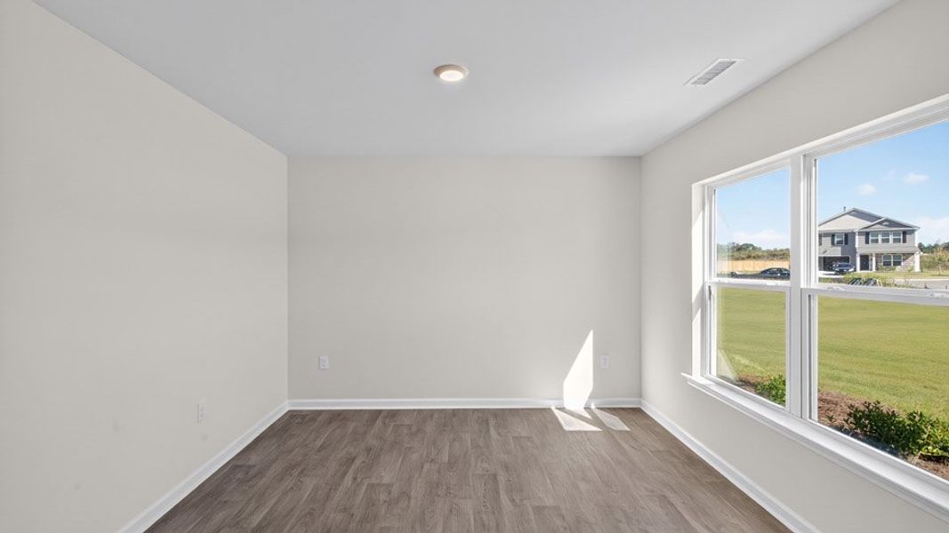 Spacious, unfurnished interior of a new home in Olive Branch, Clayton (Image 21).