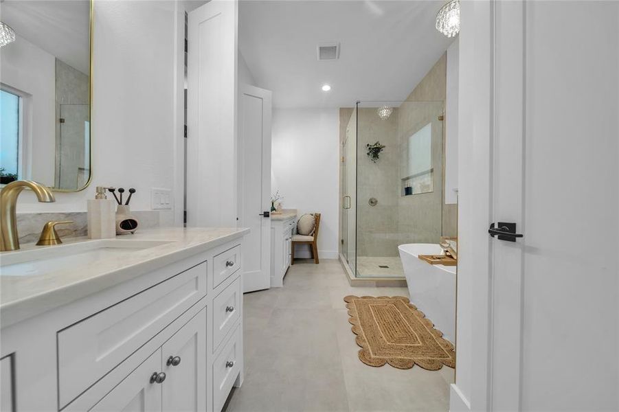 Furnished interior view inside a new home in , Kaufman (Image 13).