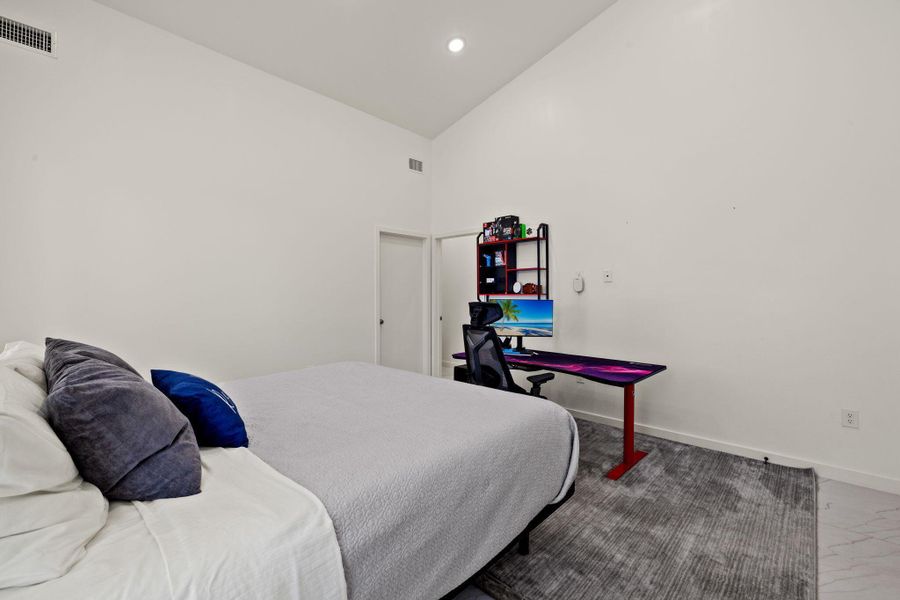 Furnished interior view inside a new home in , Lehigh Acres (Image 6).