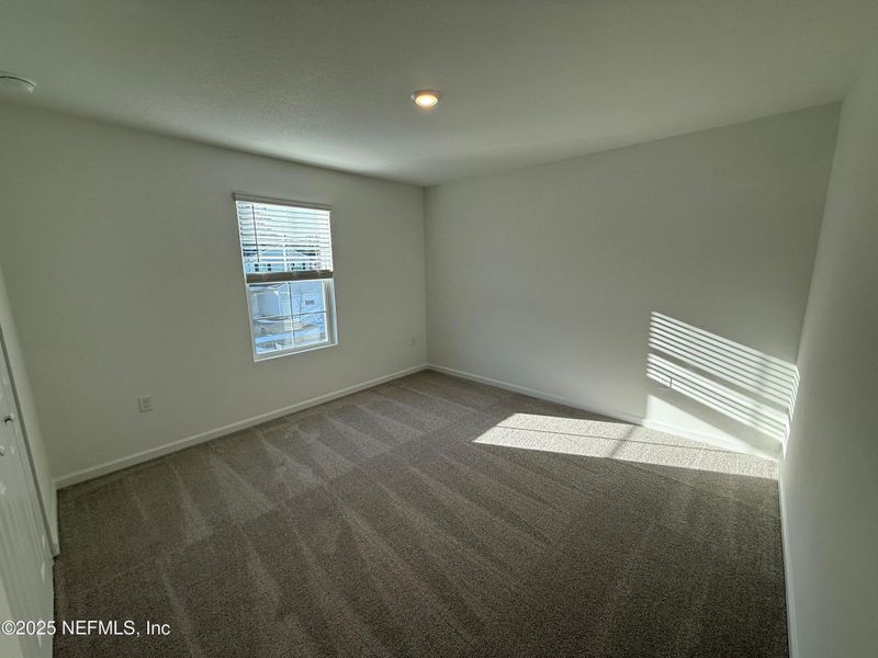 Spacious, unfurnished interior of a new home in Cedar Creek, Jacksonville (Image 13).