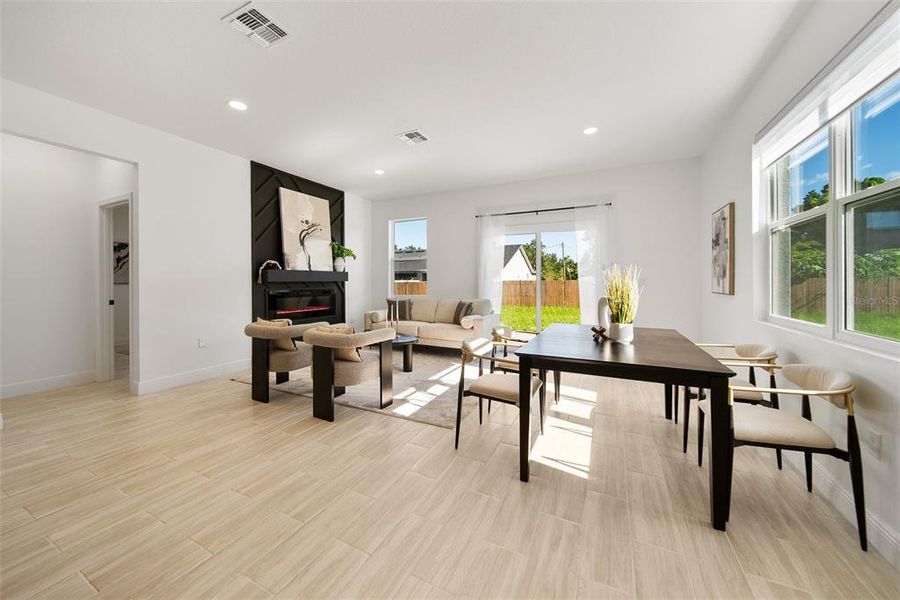 Furnished interior view inside a new home in , Orlando (Image 30).