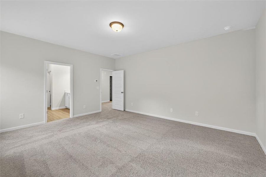 Spacious, unfurnished interior of a new home in Roxeywood Park, Winder (Image 42).