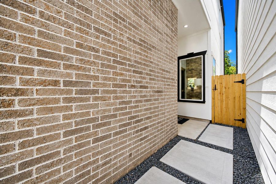 Covered front entry Covered front entry