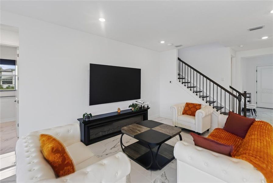 Furnished interior view inside a new home in , Sarasota (Image 48).