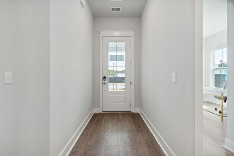 Spacious, unfurnished interior of a new home in Carnes Crossroads, Summerville (Image 9). Spacious, unfurnished interior of a new home in Carnes Crossroads, Summerville (Image 9).