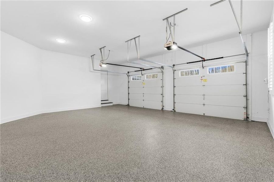 Spacious, unfurnished interior of a new home in , Alpharetta (Image 92).