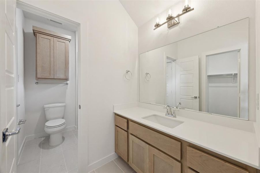 Furnished interior view inside a new home in Painted Tree, McKinney (Image 12). Furnished interior view inside a new home in Painted Tree, McKinney (Image 12).