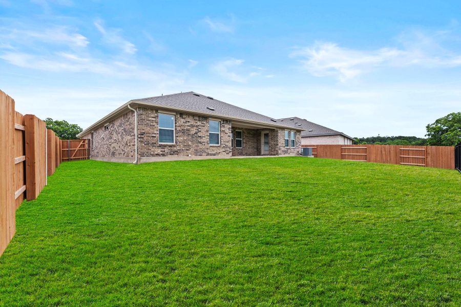 Exterior details and patio area of a home in Riverview, Georgetown (Image 3).
