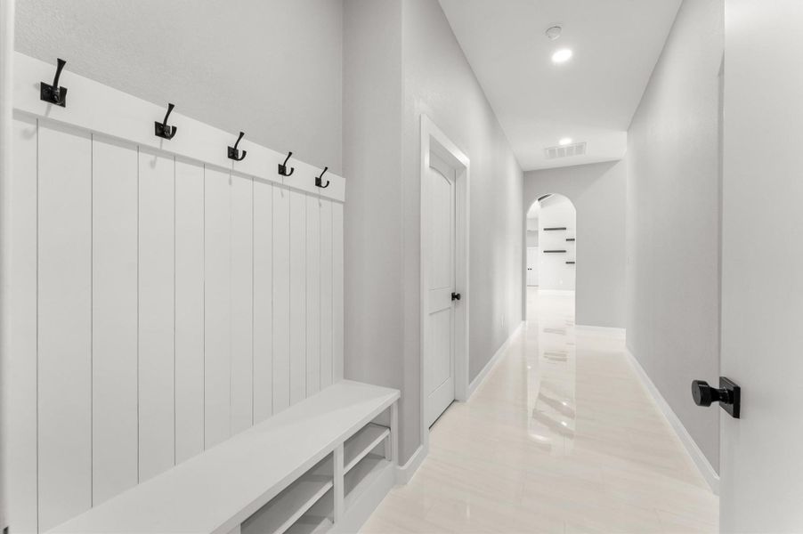 Furnished interior view inside a new home in , Rosharon (Image 14).