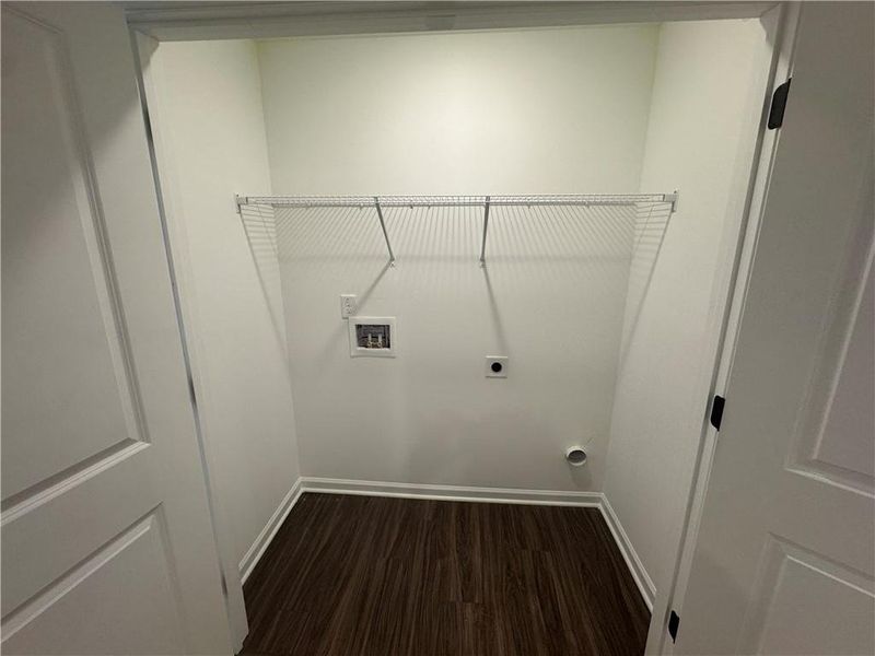 Spacious, unfurnished interior of a new home in Laurelwood, Douglasville (Image 21).