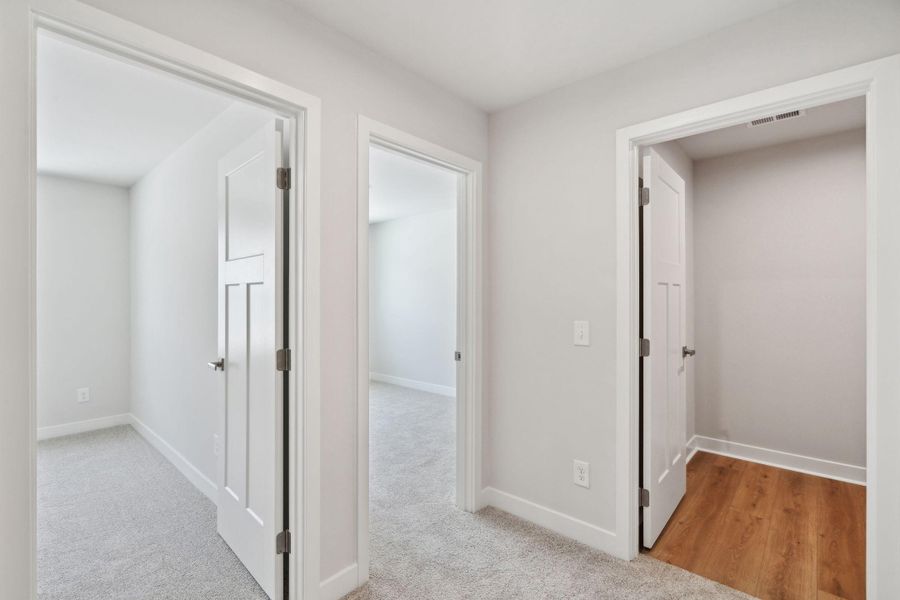 Spacious, unfurnished interior of a new home in Crescent Cove, Summerville (Image 19).