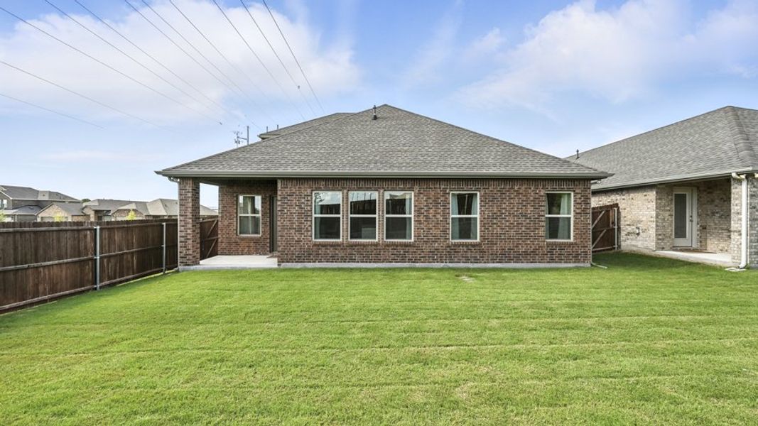 Representative exterior photo of a completed home built from the Ivery II by D.R. Horton in Elevon, Lavon, TX (Image 20).