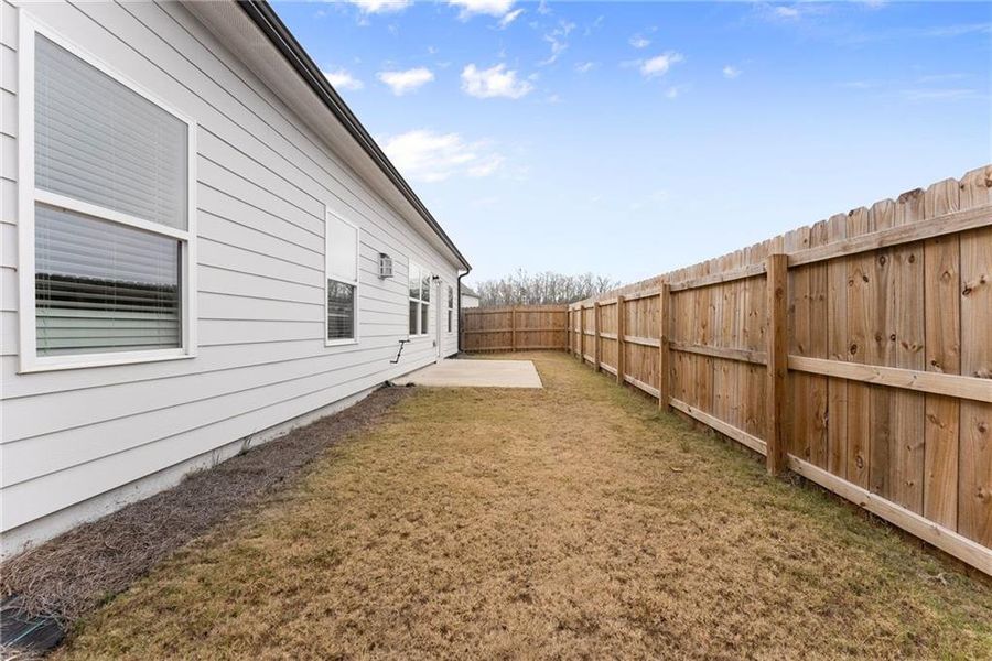 Exterior details and patio area of a home in , Dawsonville (Image 4).