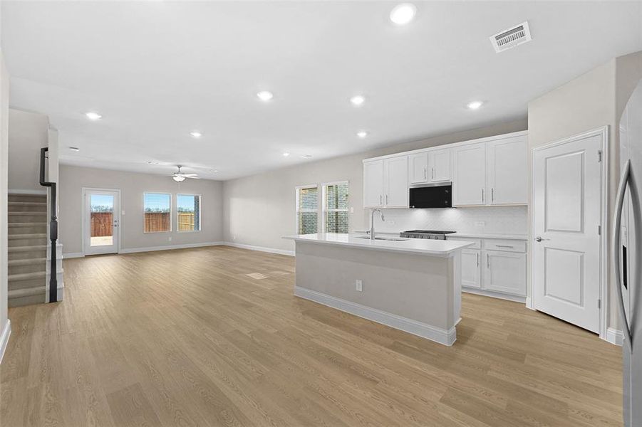Furnished interior view inside a new home in Windmore, Princeton (Image 10).