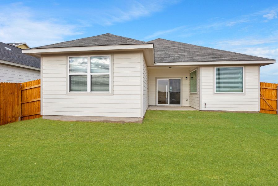 Representative exterior details of a home built from the Cartwright by Ashton Woods in Rolling Glen, Hutto (Image 4).
