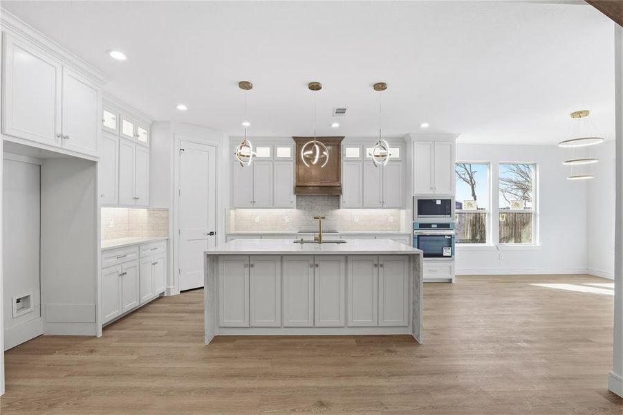 Furnished interior view inside a new home in , Lake Worth (Image 6).