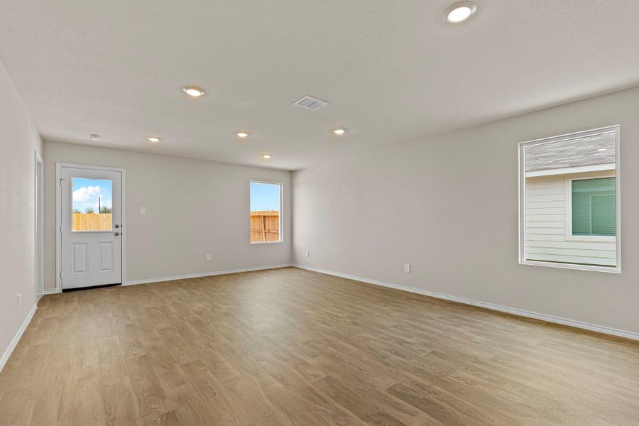 Spacious, unfurnished interior of a new home in Ladera, Luling (Image 20). Spacious, unfurnished interior of a new home in Ladera, Luling (Image 20).