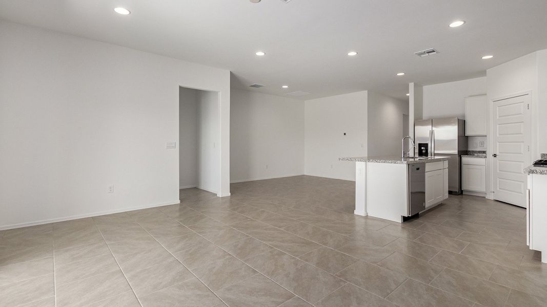 Representative unfurnished interior of a home built from the Easton by D.R. Horton in Casas del Cerrito, Tucson (Image 14).