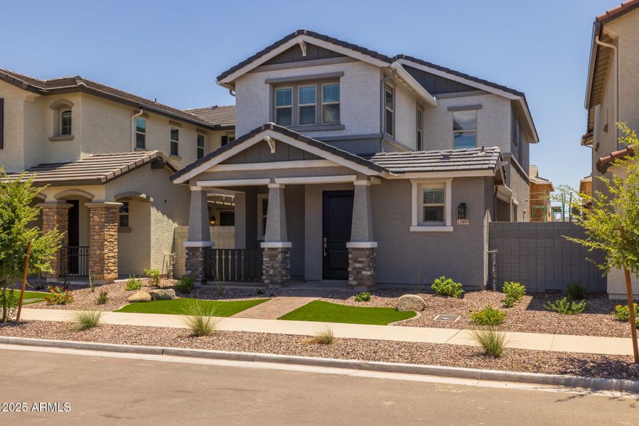 1A)FRONT OF HOME 1A)FRONT OF HOME