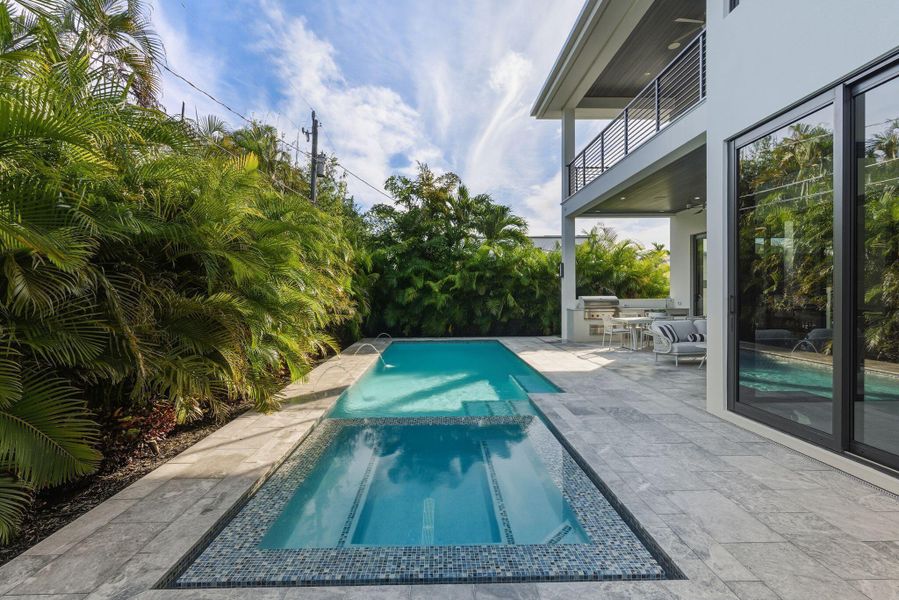 Exterior details and patio area of a home in , Boca Raton (Image 33).