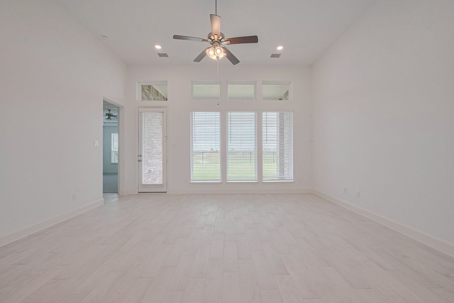 Representative unfurnished interior of a home built from the Floor Plan 2620 by Colina Homes in Woodland Lakes, Huffman (Image 41). Representative unfurnished interior of a home built from the Floor Plan 2620 by Colina Homes in Woodland Lakes, Huffman (Image 41).