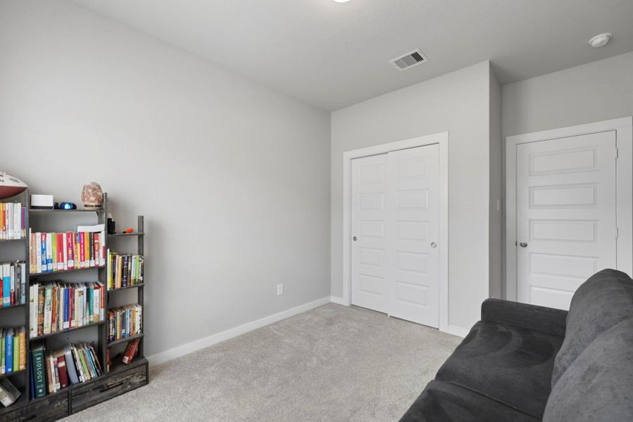 Image 49 of a home in Edgewood Village. Image 49 of a home in Edgewood Village.