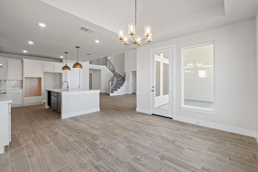 Spacious, unfurnished interior of a new home in Lariat, Liberty Hill (Image 33).