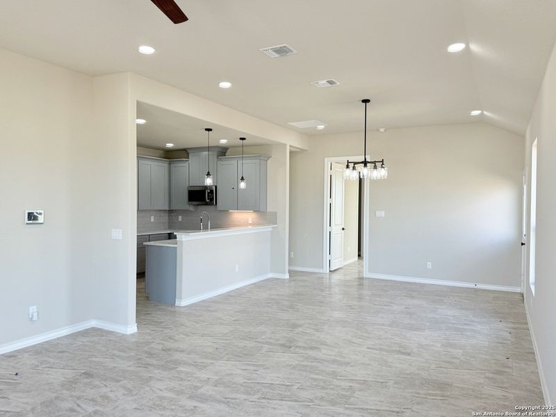 Spacious, unfurnished interior of a new home in , La Vernia (Image 20). Spacious, unfurnished interior of a new home in , La Vernia (Image 20).
