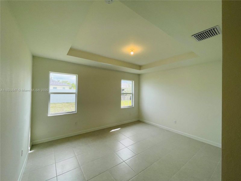 Spacious, unfurnished interior of a new home in , Homestead (Image 15).