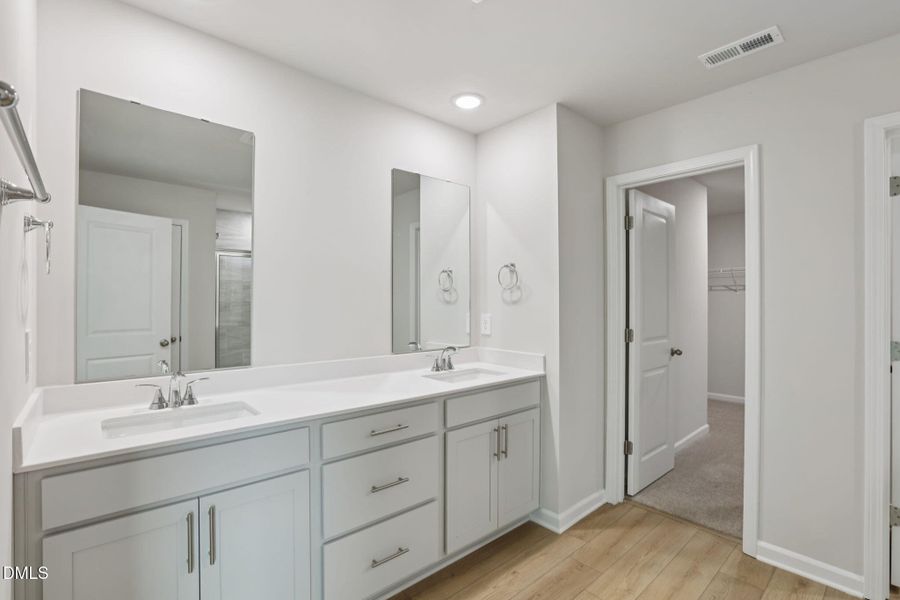 28-web-or-mls-Raleigh- River Glen- 693 W