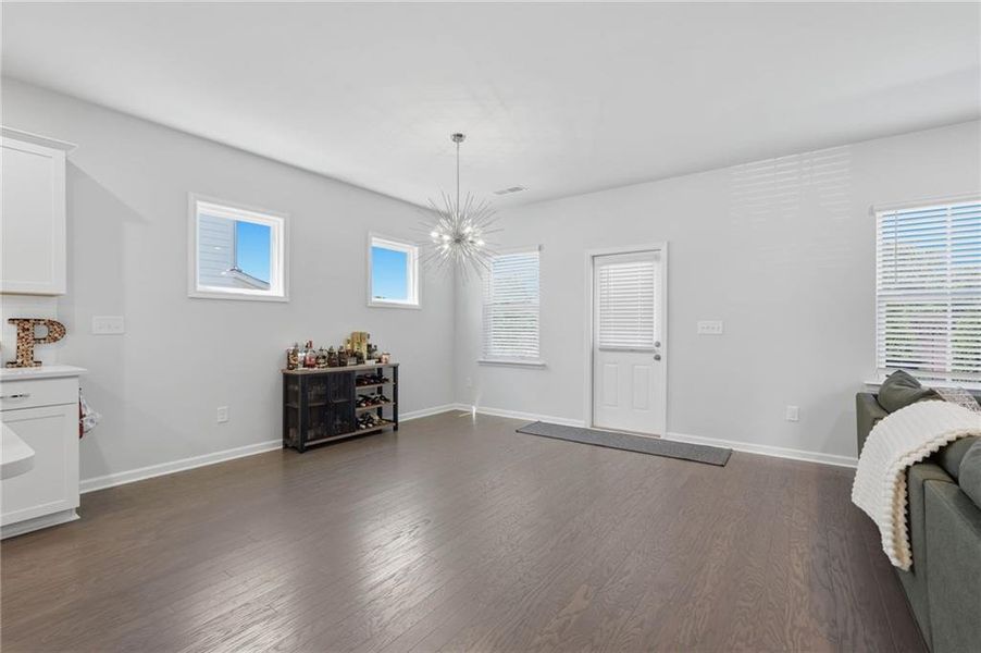 Spacious, unfurnished interior of a new home in Berkeley Mill, Cumming (Image 38).