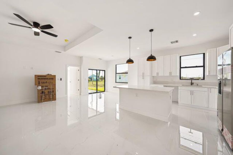 Spacious, unfurnished interior of a new home in , Cape Coral (Image 5). Spacious, unfurnished interior of a new home in , Cape Coral (Image 5).