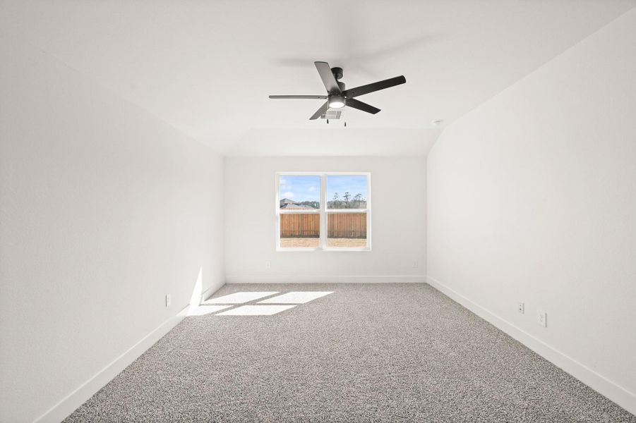 Spacious, unfurnished interior of a new home in Newport Pointe, Crosby (Image 15).