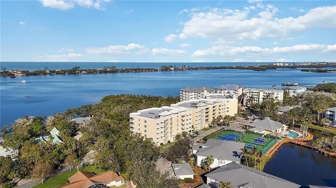 Condo located in Osprey, FL showcasing its design and architecture (Image 5). Condo located in Osprey, FL showcasing its design and architecture (Image 5).