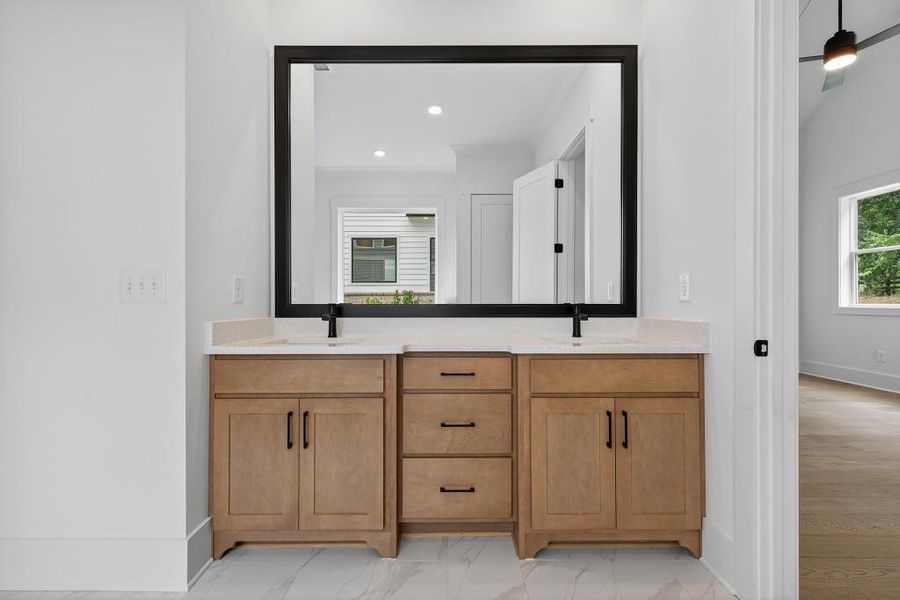 Furnished interior view inside a new home in Livingstone Park, Kennesaw (Image 30).
