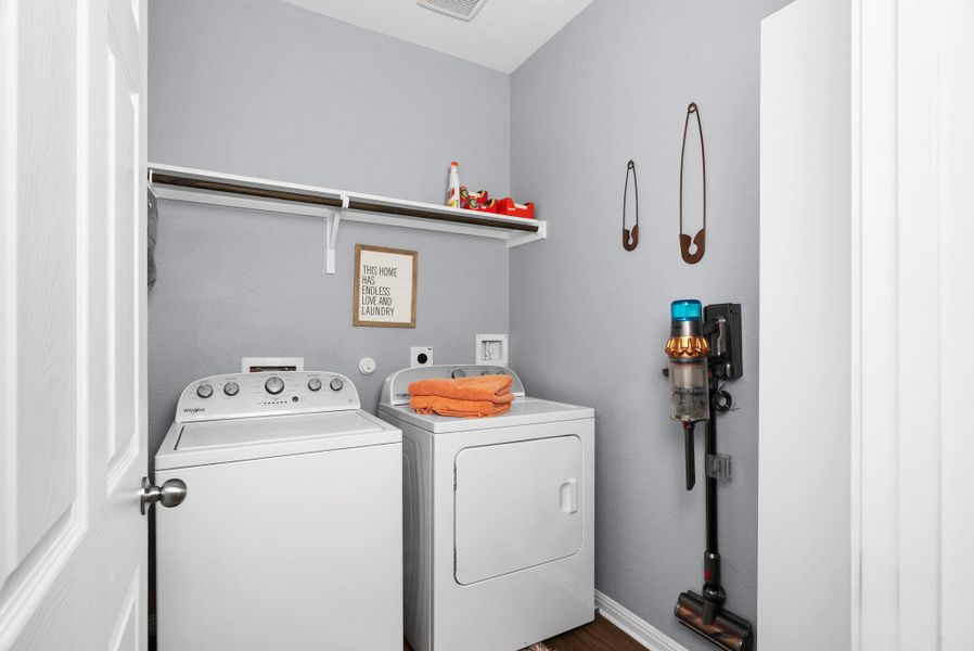 Laundry room (w/d convey) Laundry room (w/d convey)