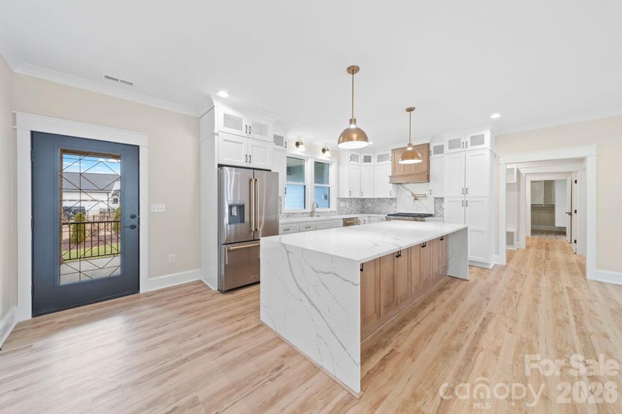 Kitchen - Patio Door to rear covered porch