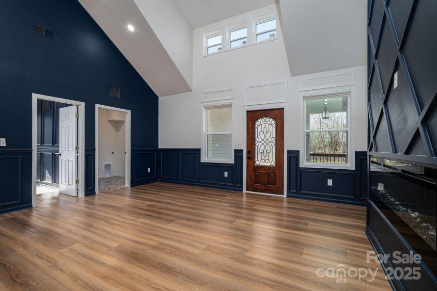Spacious, unfurnished interior of a new home in , Shelby (Image 37).