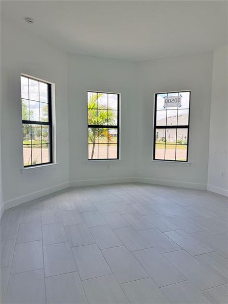 Spacious, unfurnished interior of a new home in Del Webb Catalina, Lakewood Ranch (Image 27).