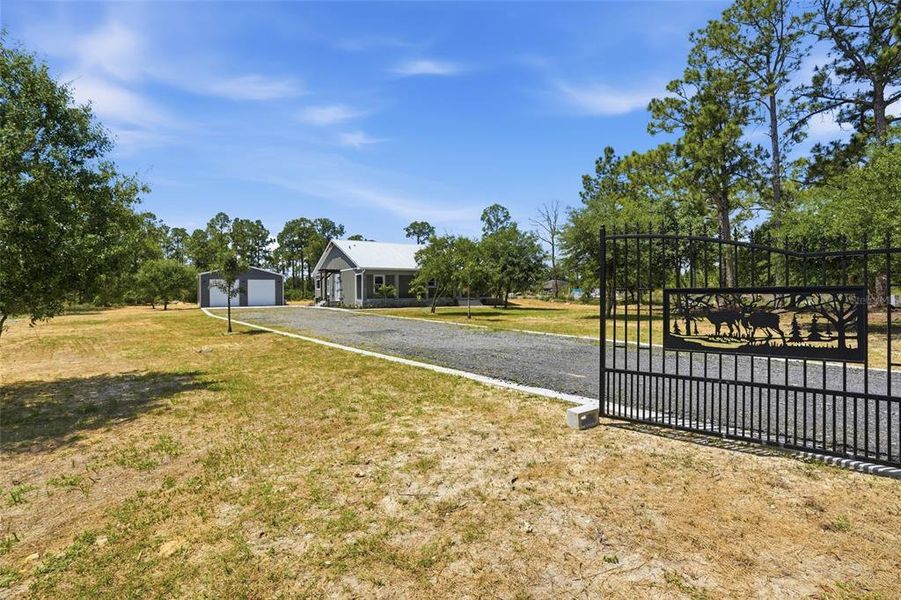 Community amenities in , Labelle (Image 39).