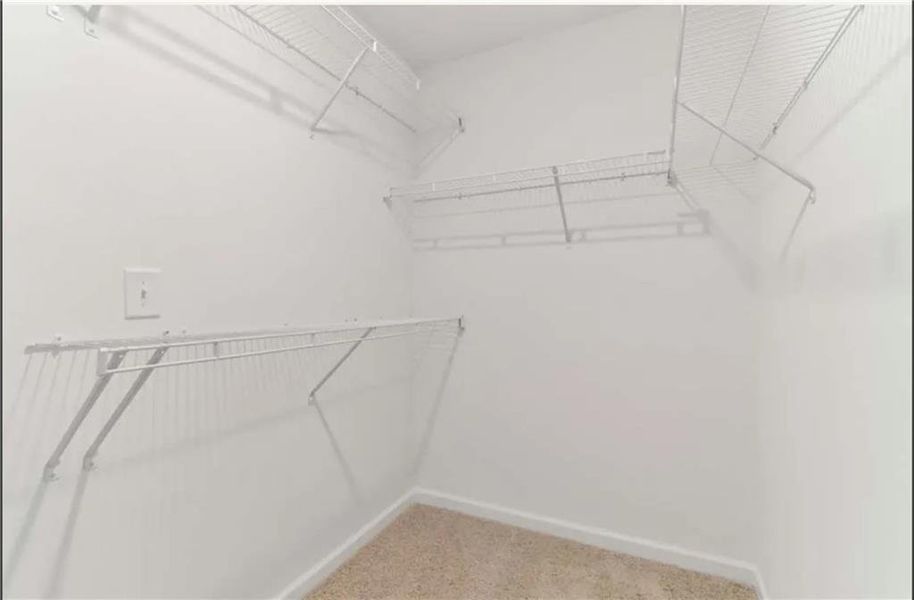 Spacious, unfurnished interior of a new home in Laurelwood, Douglasville (Image 23).