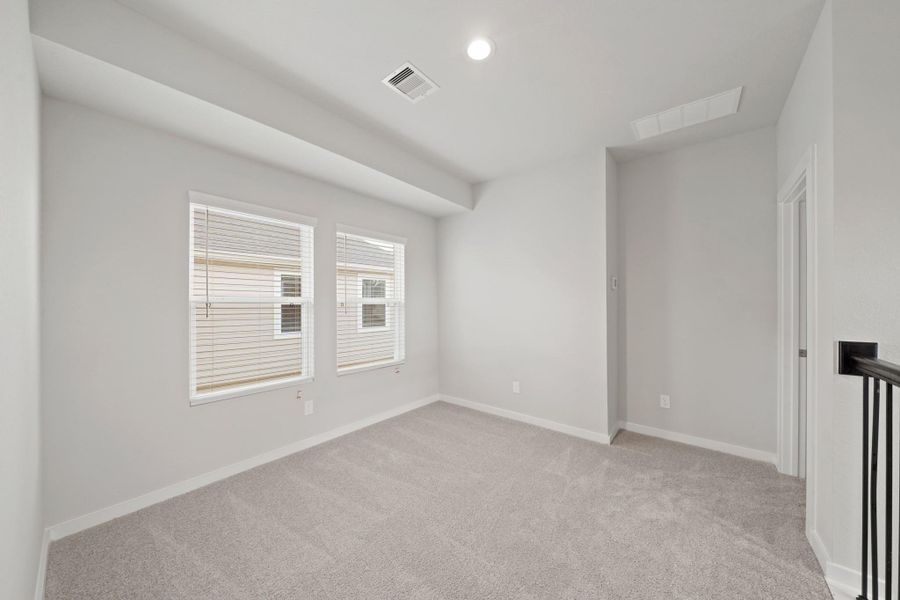 Spacious, unfurnished interior of a new home in Grand Oaks Village, Houston (Image 12). Spacious, unfurnished interior of a new home in Grand Oaks Village, Houston (Image 12).