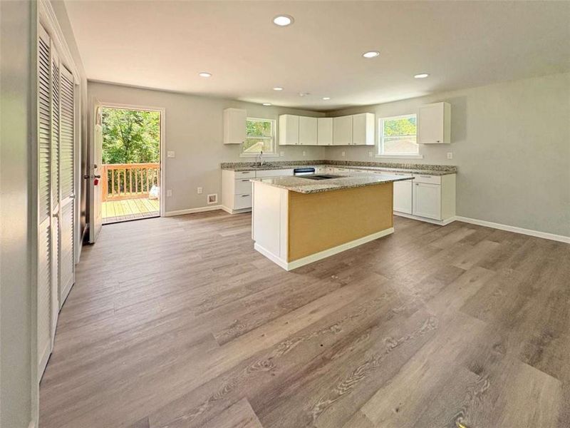 Spacious, unfurnished interior of a new home in , Forsyth (Image 9).