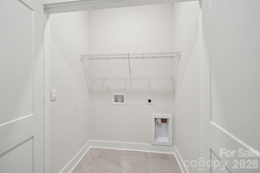 Spacious, unfurnished interior of a new home in , Weaverville (Image 36).