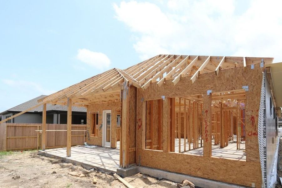 Let us show you how our advanced framing techniques have stood the test of time and allow more insulation for a quieter and more energy efficient home.