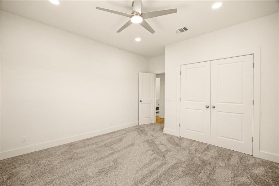 Spacious, unfurnished interior of a new home in , Bluff Dale (Image 27).